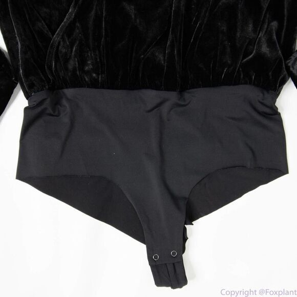NEW L'Agence Marcella black Velvet Bodysuit, size S/P - Picture 7 of 14